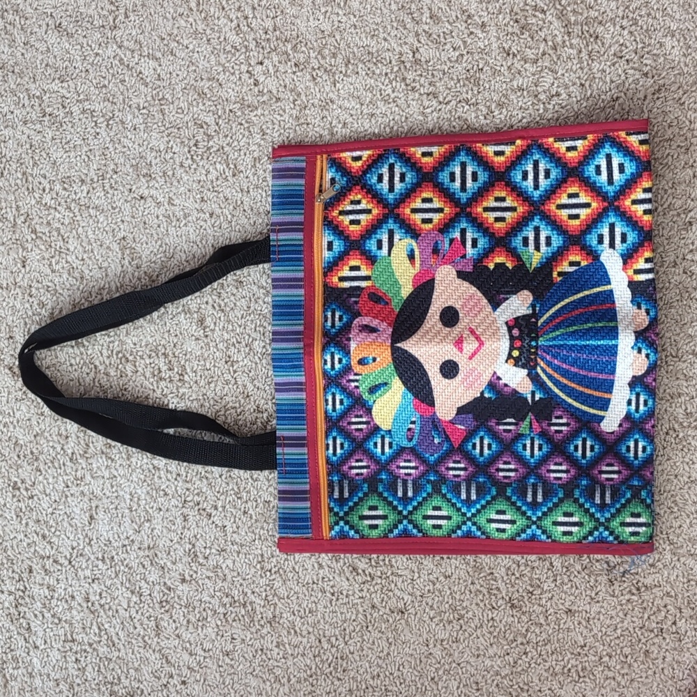 Colorful Mexican mesh beach Tote with zippered pocket. New without tags